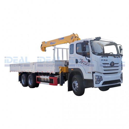Бортовой автомобиль с кран-манипулятором FAW JK6-260 6x4 - 6,3 т